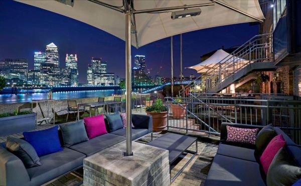 DoubleTree by Hilton London – Docklands Riverside Hotel 