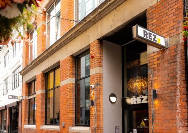  REZz Dublin Hotel