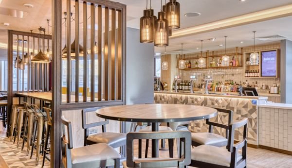Premier Inn London Canary Wharf (Westferry) Hotel