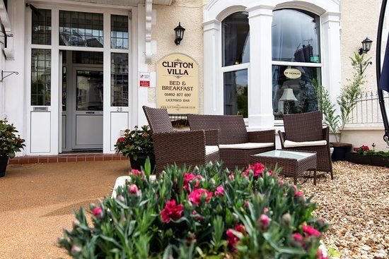  Clifton Villa Guest House Llandudno
