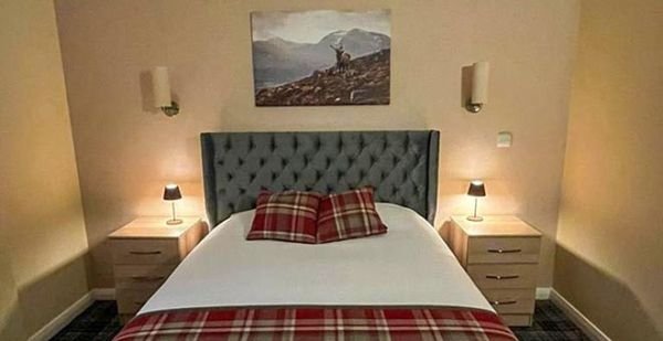  Britannia Inn Glasgow 